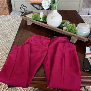 Express dress pants NWT sz 00 Flat front with double hook and button close